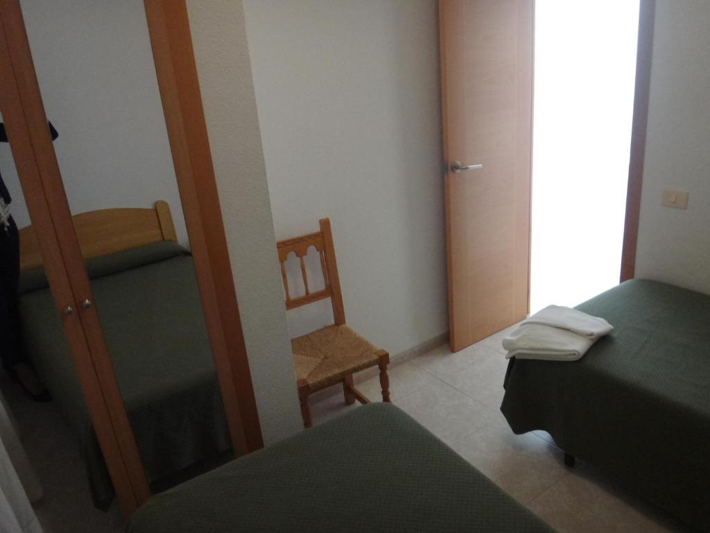 Apartamentos Parada 오로페사델마르 객실 사진